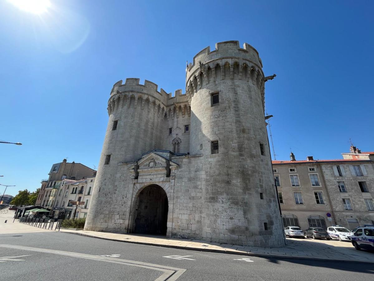 La Cour Du Prince Verdun-sur-Meuse Exteriör bild