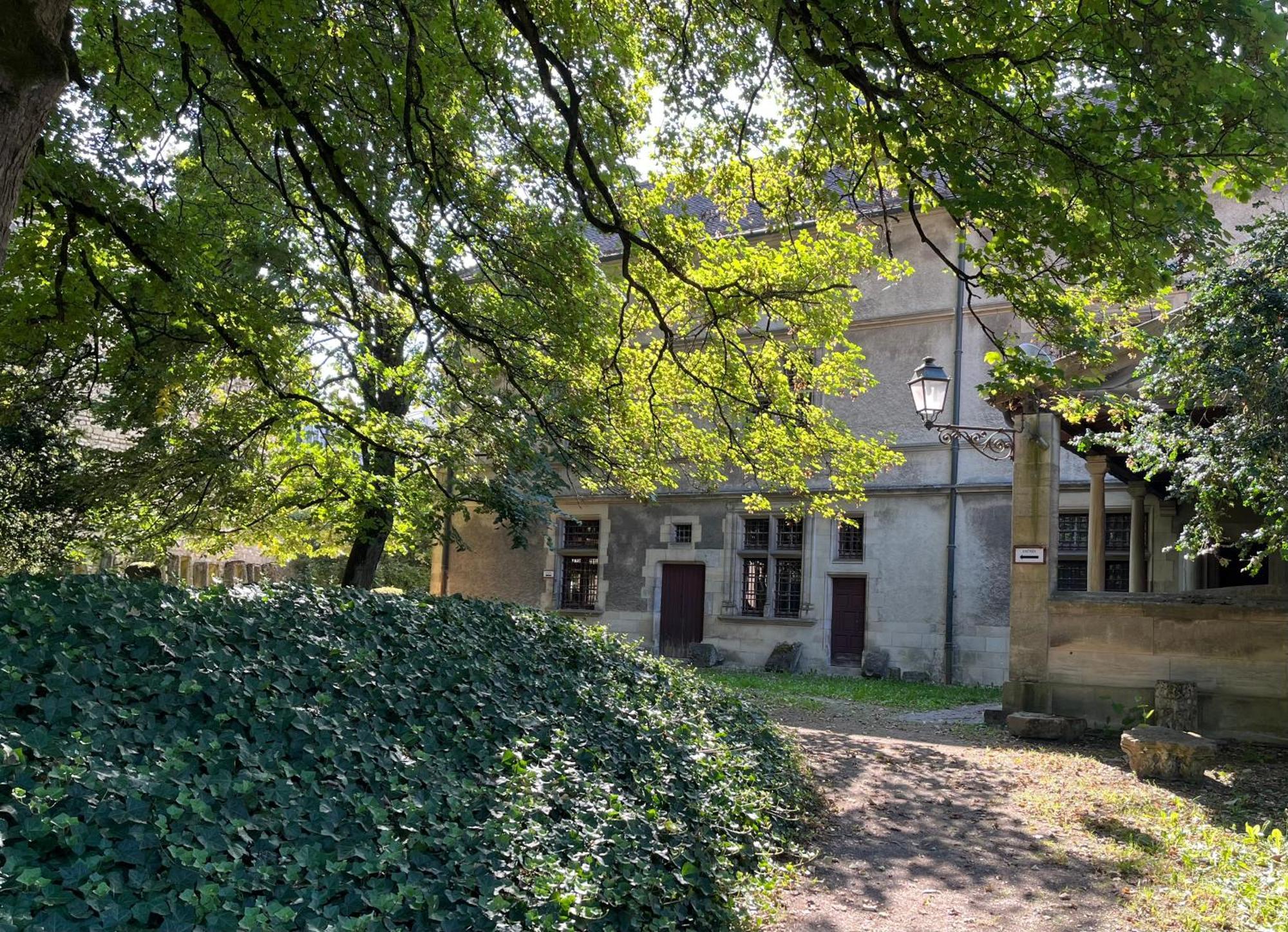 La Cour Du Prince Verdun-sur-Meuse Exteriör bild